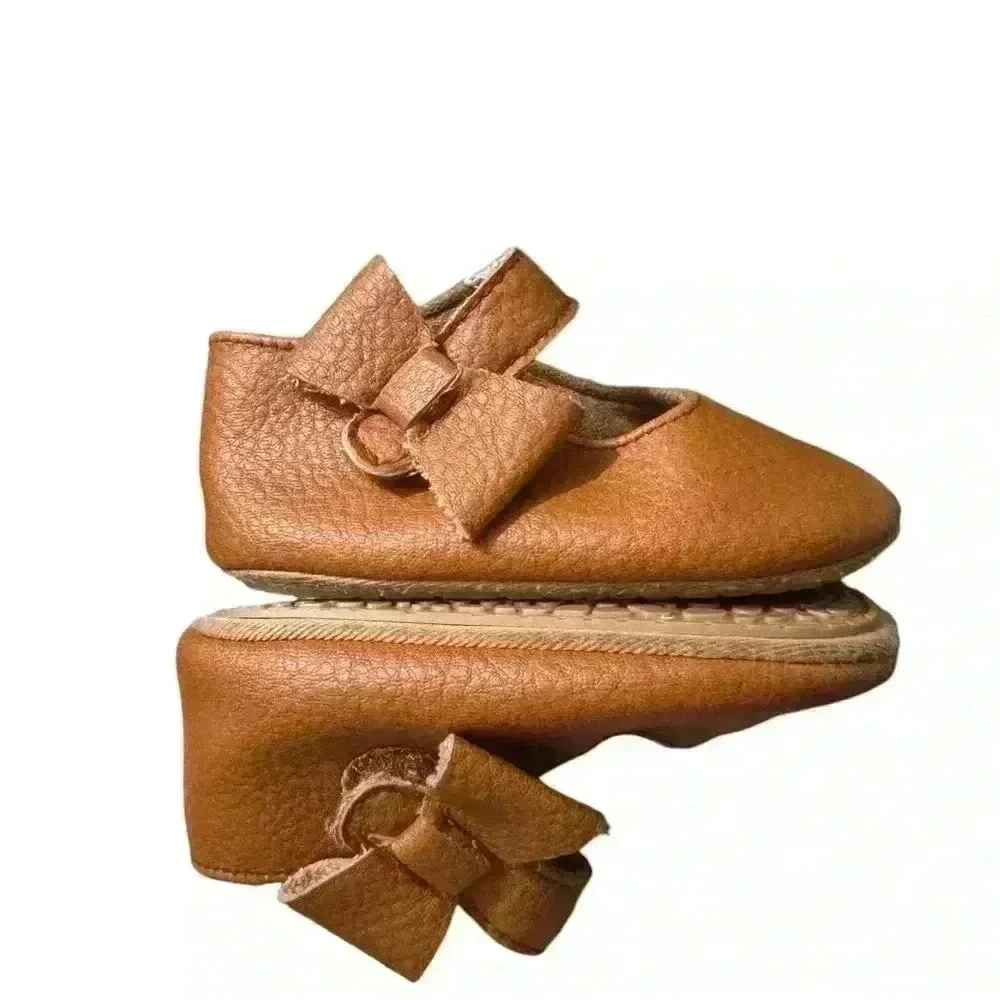 Soft Brown Baby Shoes with bows ifs9